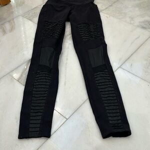 Alo moto leggings
